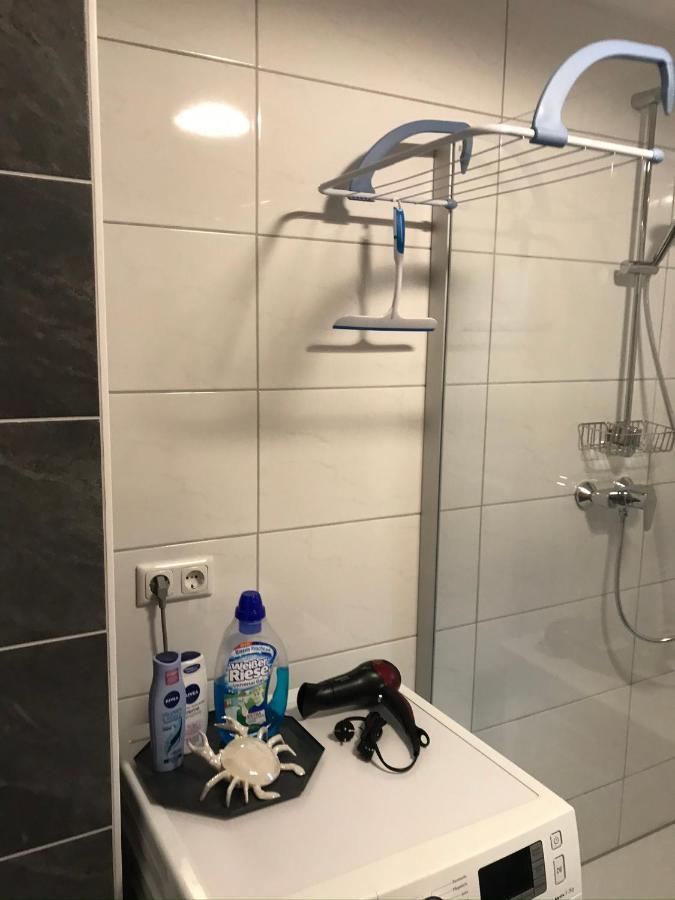 Gemutliche 3-Zimmer Wohnung Saal an der Donau Bagian luar foto