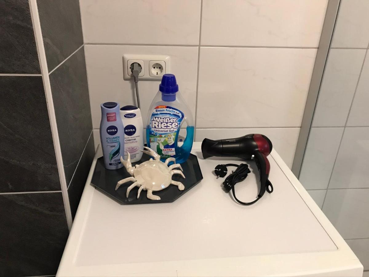 Gemutliche 3-Zimmer Wohnung Saal an der Donau Bagian luar foto